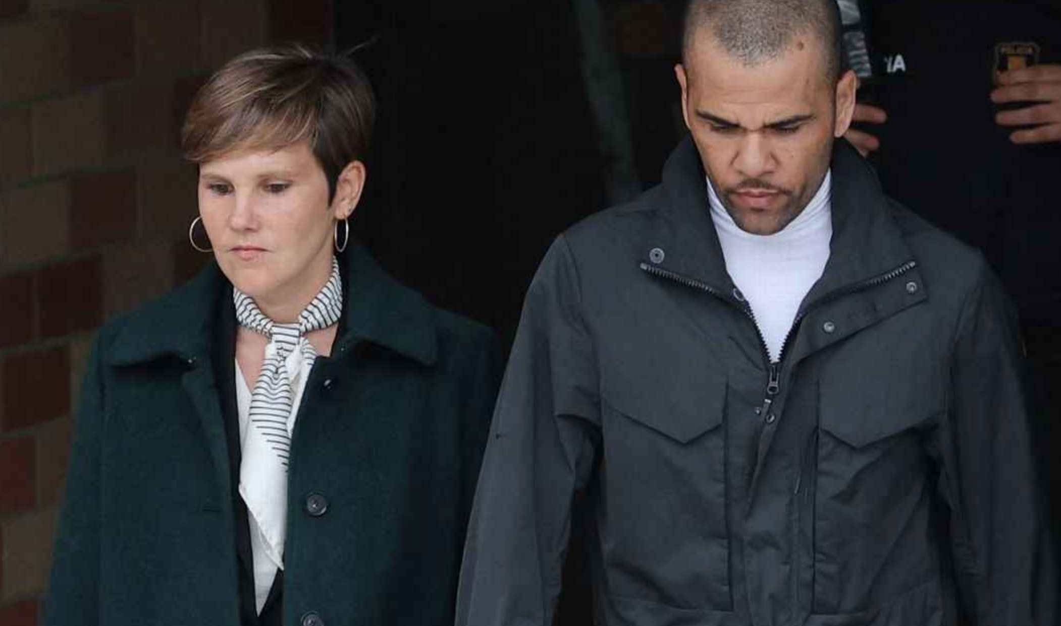 Dani Alves mantiene su libertad provisional